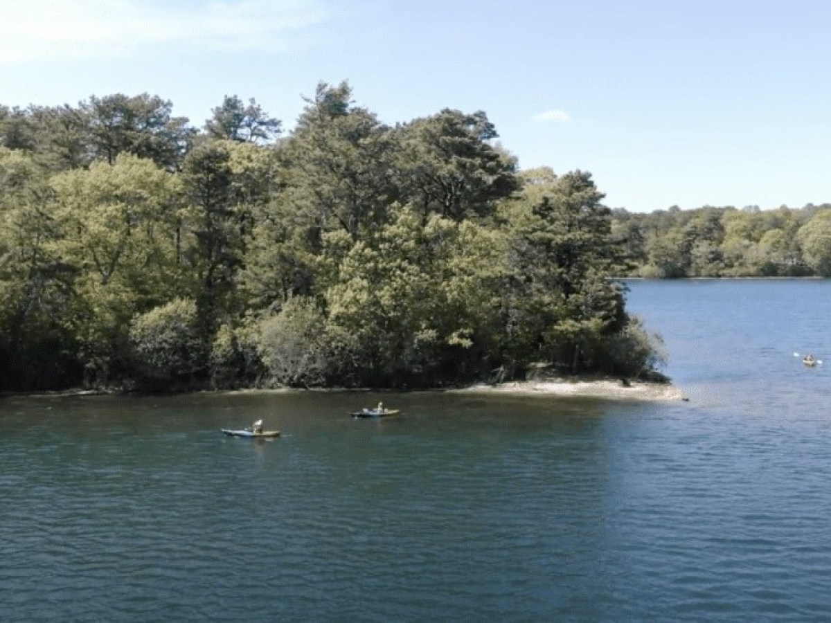 Kayak rentals from RideAway Adventures in Lawrence Pond